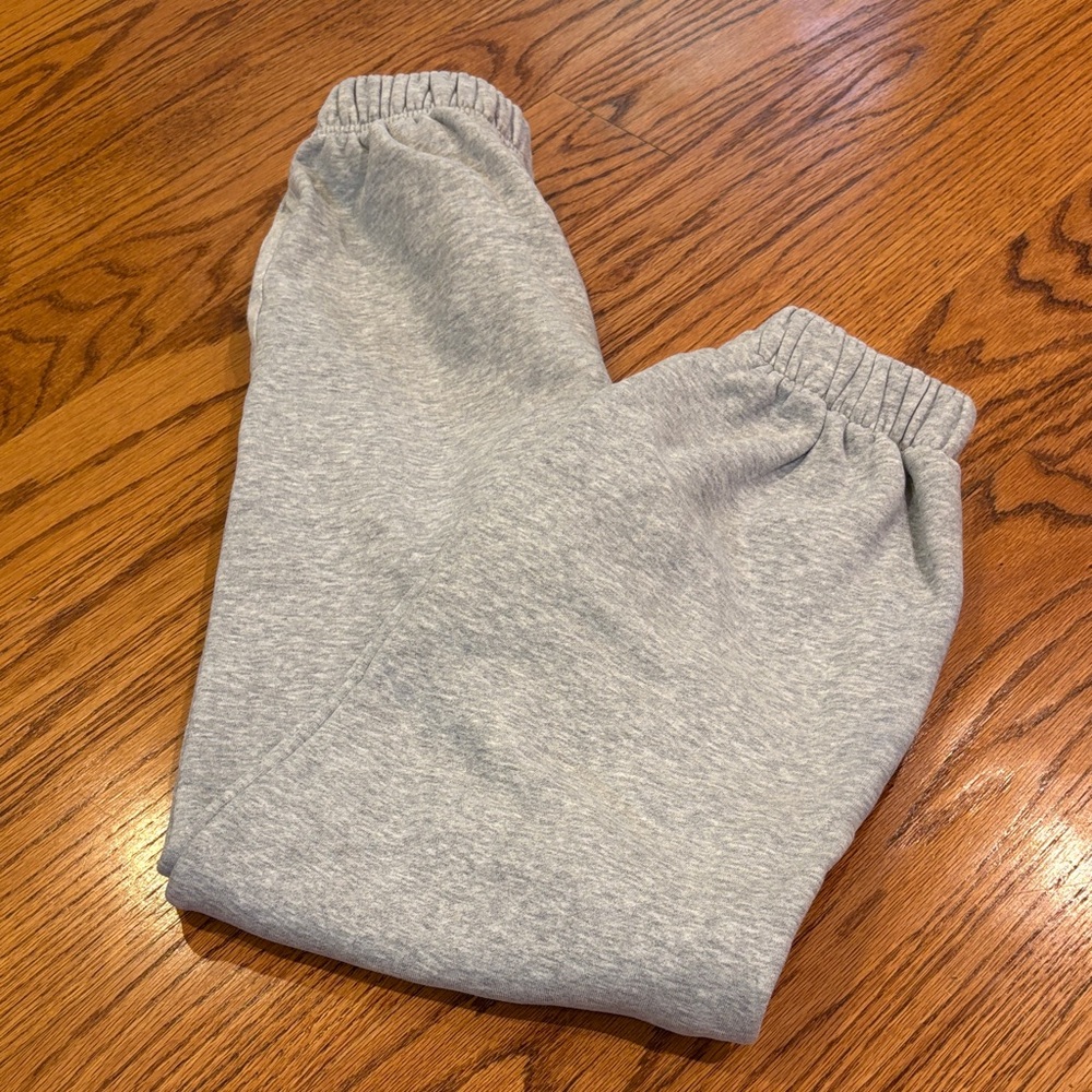 Edikted Woman’s Light Gray Joggers Size XS